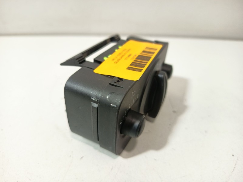 Recambio de mando intermitentes para ford fiesta vi van 1.4 tdci referencia OEM IAM 18884133  