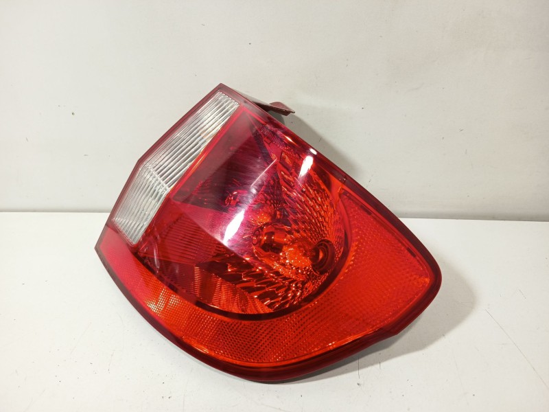 Recambio de piloto trasero derecho para hyundai getz (tb) 1.5 crdi gls referencia OEM IAM 924021C5XX  