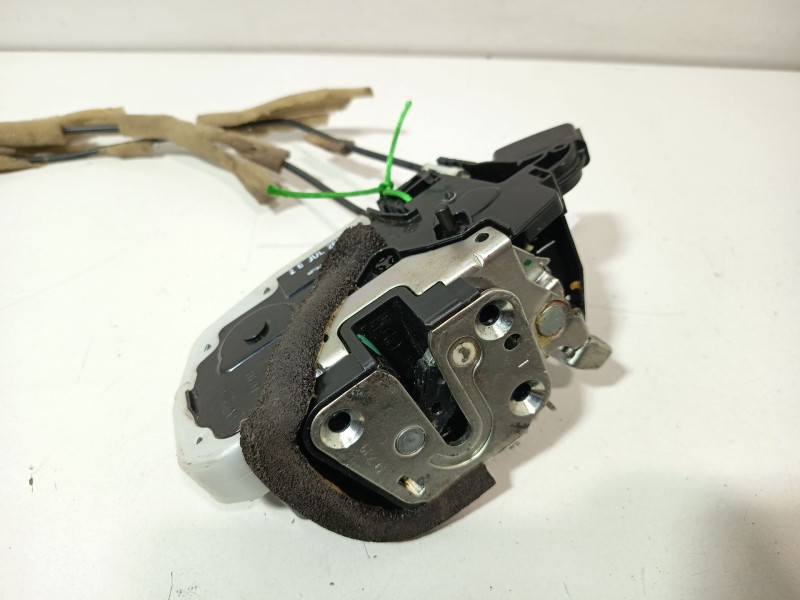 Recambio de cerradura puerta trasera izquierda para nissan leaf (ze1) electric referencia OEM IAM 825013NL1A  