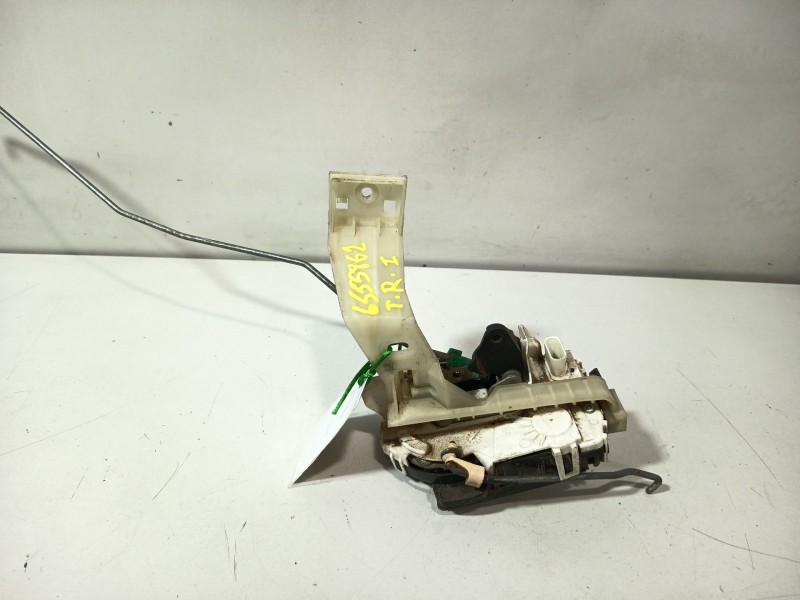 Recambio de cerradura puerta trasera izquierda para dodge caliber 2.0 crd referencia OEM IAM 4589415AA  