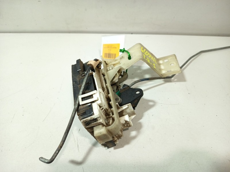 Recambio de cerradura puerta trasera izquierda para dodge caliber 2.0 crd referencia OEM IAM 4589415AA  