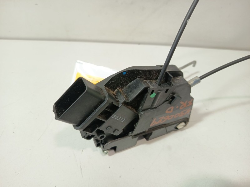 Recambio de cerradura puerta trasera derecha para seat leon (1p1) 1.6 tdi referencia OEM IAM 1P0839016  