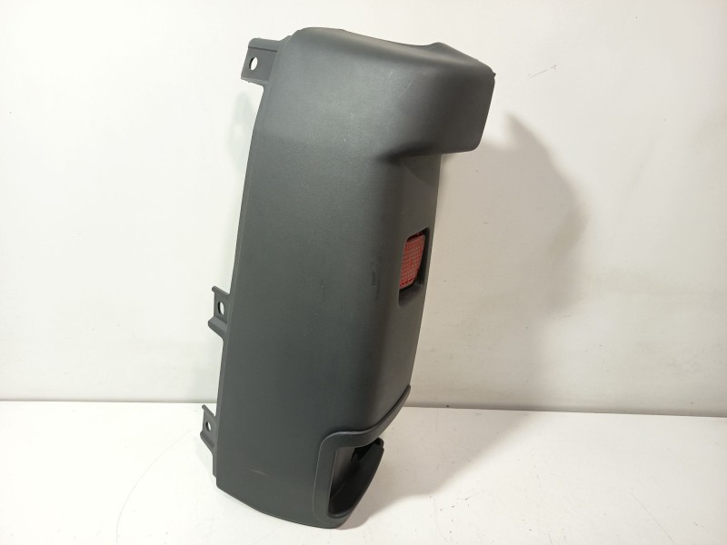 Recambio de puntera paragolpes trasera derecha para peugeot boxer furgoneta 2.2 bluehdi 140 referencia OEM IAM 1305761070  