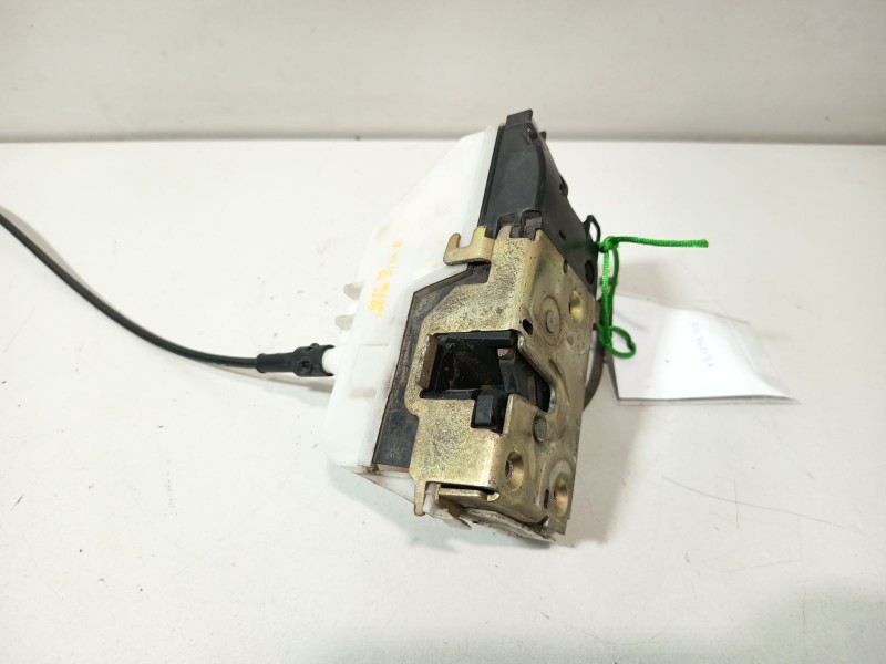 Recambio de cerradura puerta delantera derecha para renault megane ii berlina 5p authentique referencia OEM IAM 8200027779  