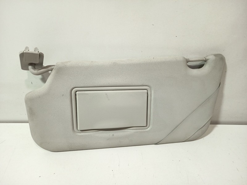 Recambio de parasol izquierdo para ford fiesta vi van 1.4 tdci referencia OEM IAM 1702310  