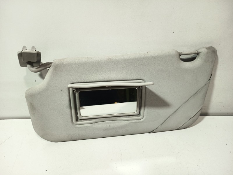 Recambio de parasol izquierdo para ford fiesta vi van 1.4 tdci referencia OEM IAM 1702310  