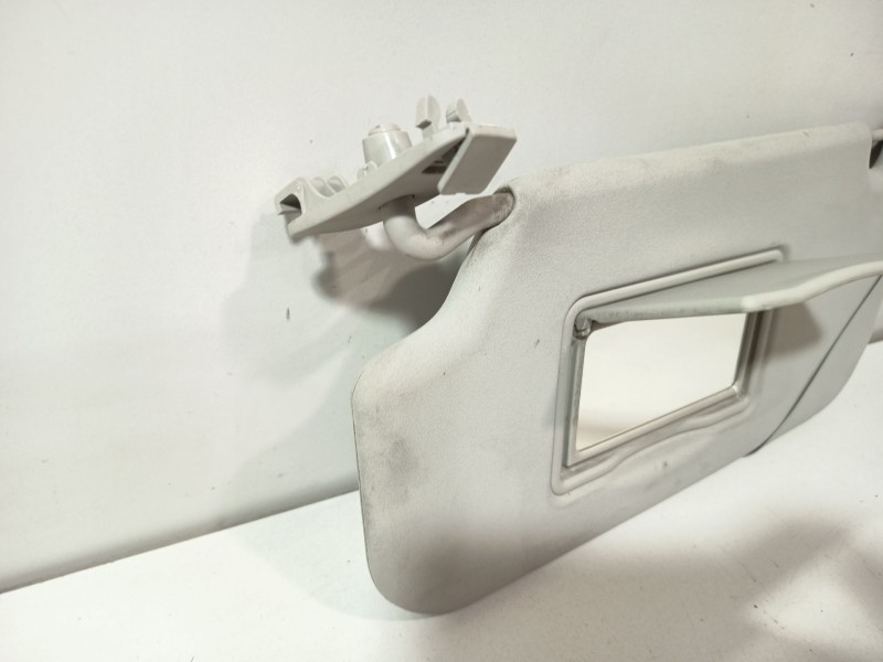 Recambio de parasol izquierdo para ford fiesta vi van 1.4 tdci referencia OEM IAM 1702310  