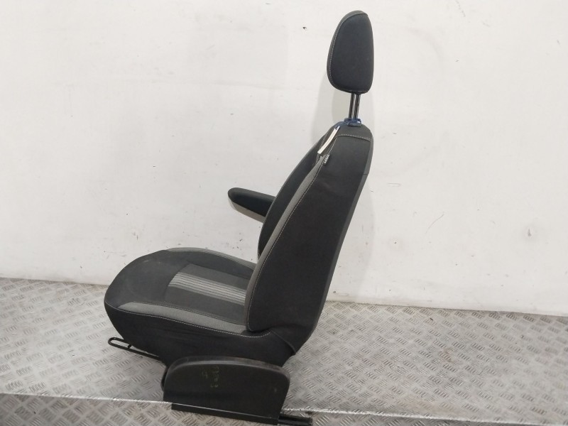 Recambio de asiento delantero izquierdo para dacia sandero ii (b8_) tce 90 (b8m1, b8ma) referencia OEM IAM   