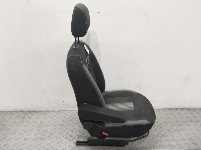 Recambio de asiento delantero izquierdo para dacia sandero ii (b8_) tce 90 (b8m1, b8ma) referencia OEM IAM   
