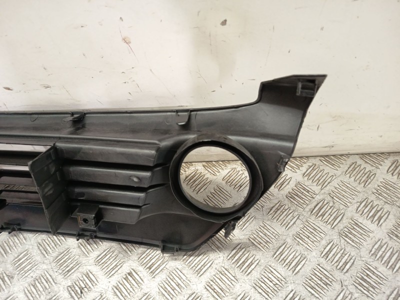 Recambio de rejilla paragolpes delantero para toyota prius (_w3_) 1.8 hybrid (zvw3_) referencia OEM IAM 5310247020 5311247070 
