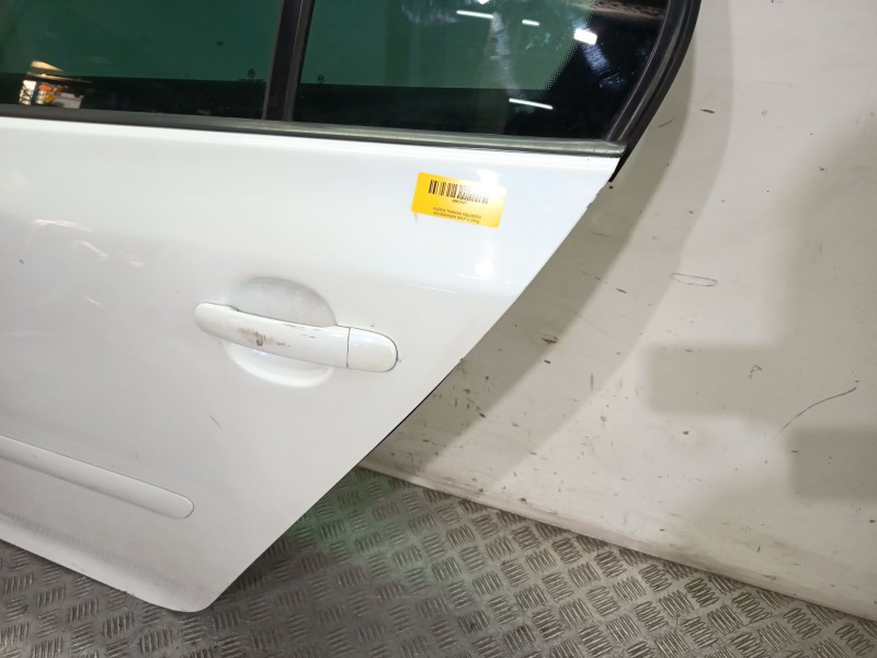 Recambio de puerta trasera izquierda para volkswagen golf v (1k1) 1.6 fsi referencia OEM IAM 1K6833105J  BLANCO