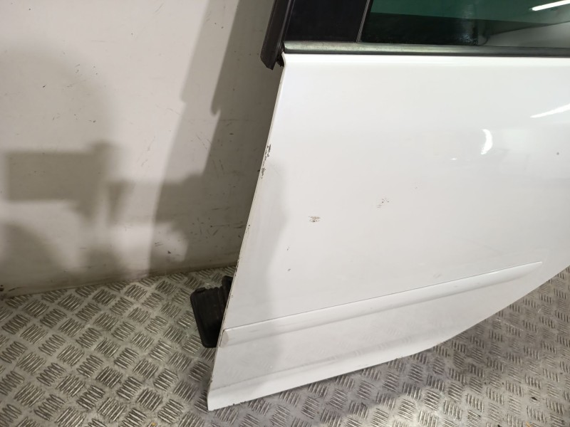 Recambio de puerta trasera izquierda para volkswagen golf v (1k1) 1.6 fsi referencia OEM IAM 1K6833105J  BLANCO