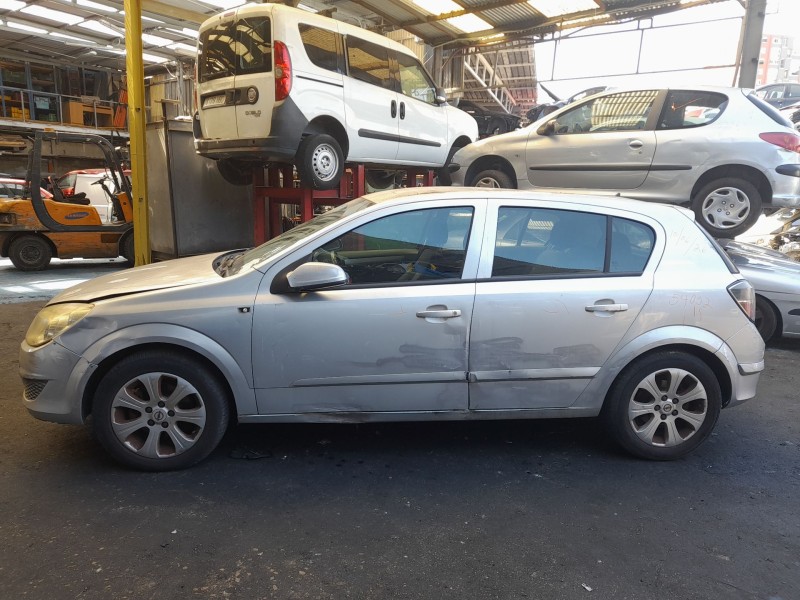 opel astra h (a04) del año 2008