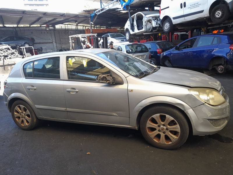opel astra h (a04) del año 2008