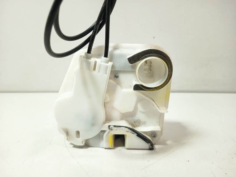 Recambio de cerradura puerta delantera derecha para renault megane ii berlina 5p authentique referencia OEM IAM 8200027779  