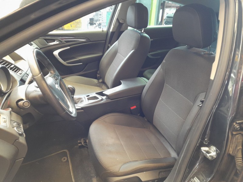 opel insignia a sedán (g09) del año 2012