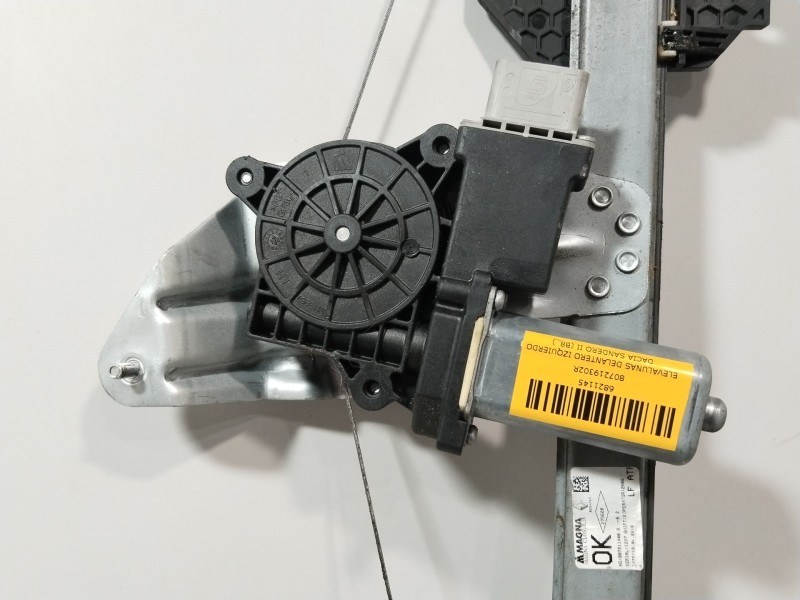 Recambio de elevalunas delantero izquierdo para dacia sandero ii (b8_) tce 90 (b8m1, b8ma) referencia OEM IAM 807219302R  