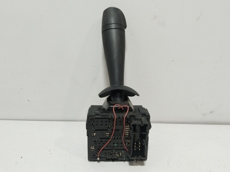 Recambio de mando limpia para dacia sandero ii (b8_) tce 90 (b8m1, b8ma) referencia OEM IAM E1109568  