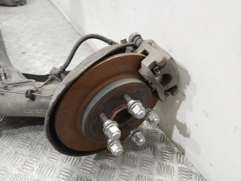 Recambio de puente trasero para toyota prius (nhw30) advance referencia OEM IAM 4210112171  