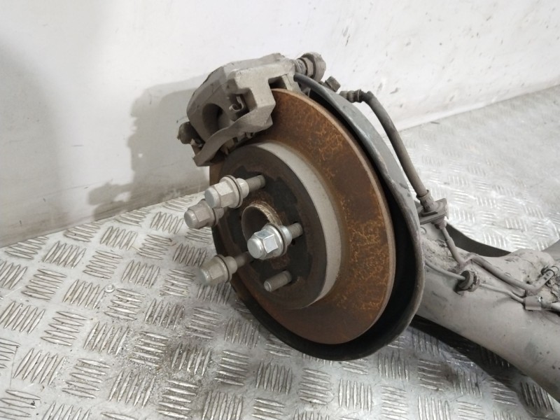 Recambio de puente trasero para toyota prius (nhw30) advance referencia OEM IAM 4210112171  