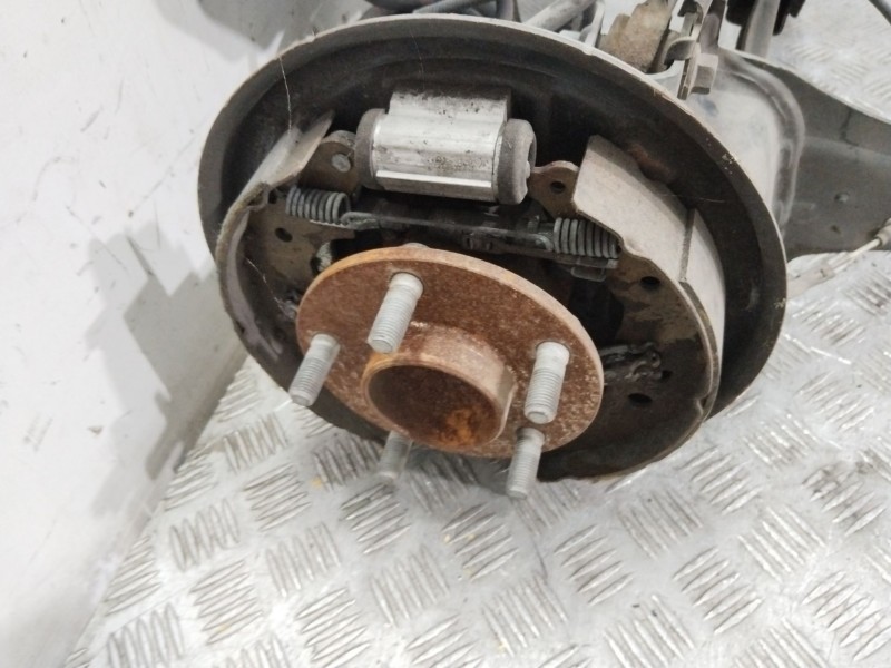Recambio de puente trasero para ford focus berlina (cap) ambiente (d) referencia OEM IAM   