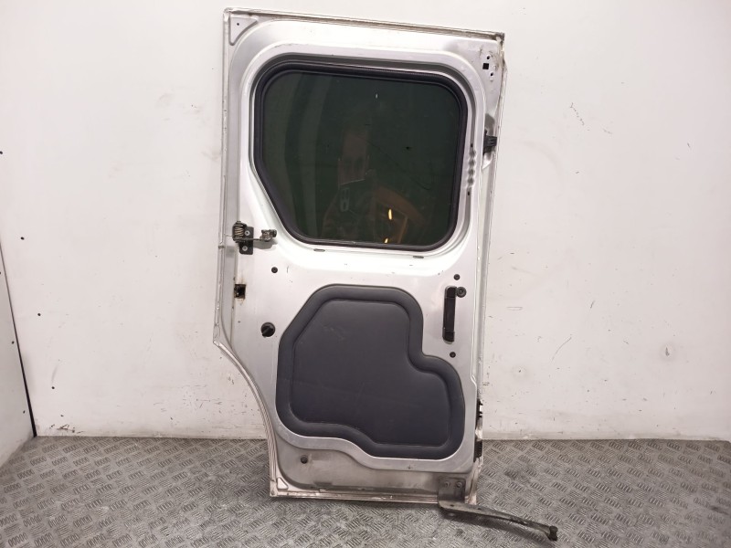 Recambio de puerta delantera izquierda para ford tourneo connect 1.8 tdci referencia OEM IAM 5166022  
