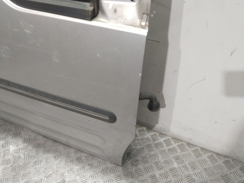 Recambio de puerta trasera derecha para ford tourneo connect 1.8 tdci referencia OEM IAM 5152292  