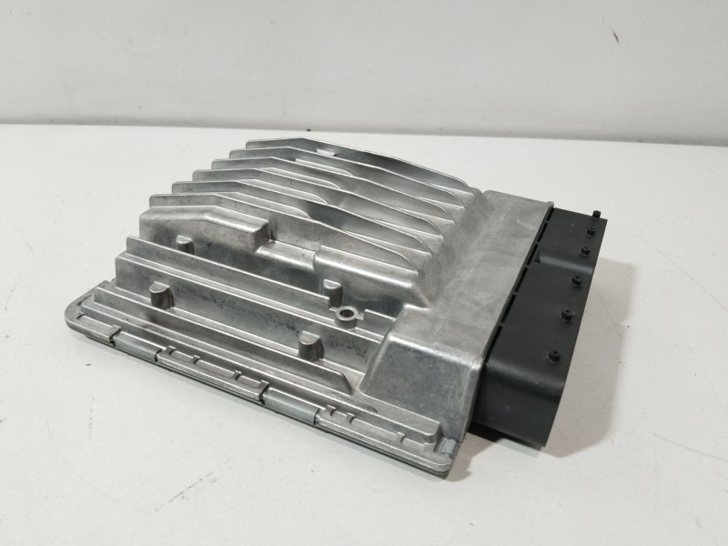 Recambio de centralita motor uce para bmw 1 (e87) 118 i referencia OEM IAM 7599881  