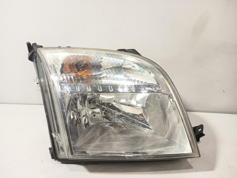 Recambio de faro derecho para ford fusion (ju_) 1.4 referencia OEM IAM 1526782  