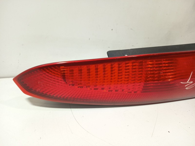 Recambio de piloto trasero izquierdo para ford fusion (ju_) 1.4 referencia OEM IAM 1324567  