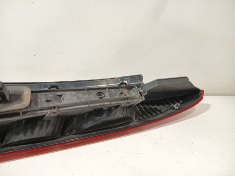 Recambio de piloto trasero izquierdo para ford fusion (ju_) 1.4 referencia OEM IAM 1324567  