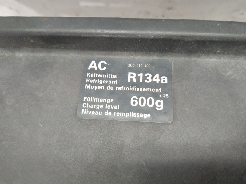 Recambio de panel frontal para volkswagen passat alltrack b7 (365) 2.0 tsi 4motion referencia OEM IAM 3C0805588H  