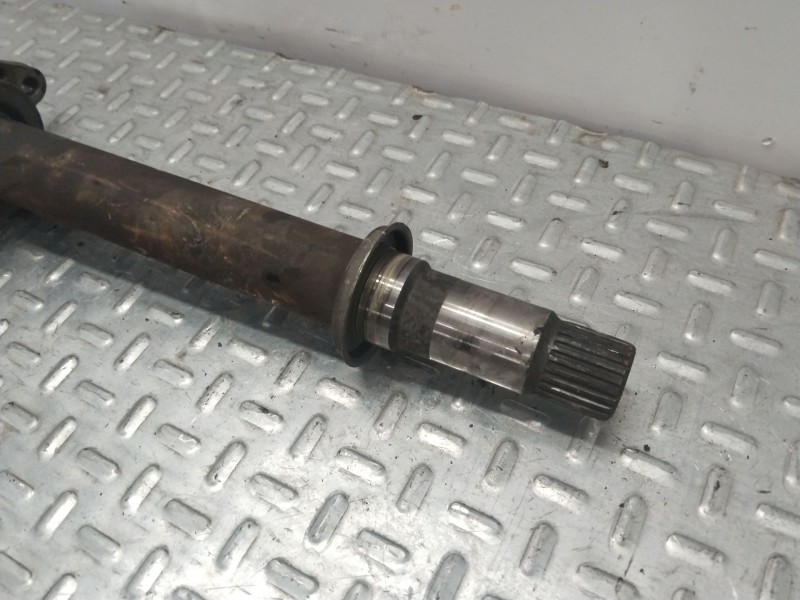 Recambio de transmision delantera derecha para dodge caliber 2.0 crd referencia OEM IAM 05105660AG  