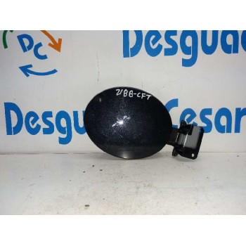 TAPA EXTERIOR COMBUSTIBLE GJ6A42410E NEGRA 
