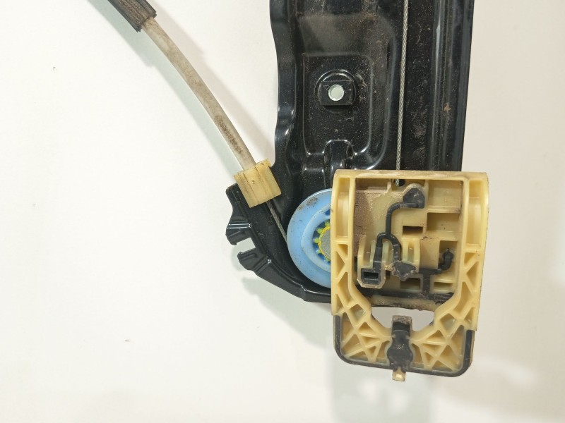 Recambio de elevalunas delantero derecho para opel astra j (p10) 1.6 (68) referencia OEM IAM 13350760  