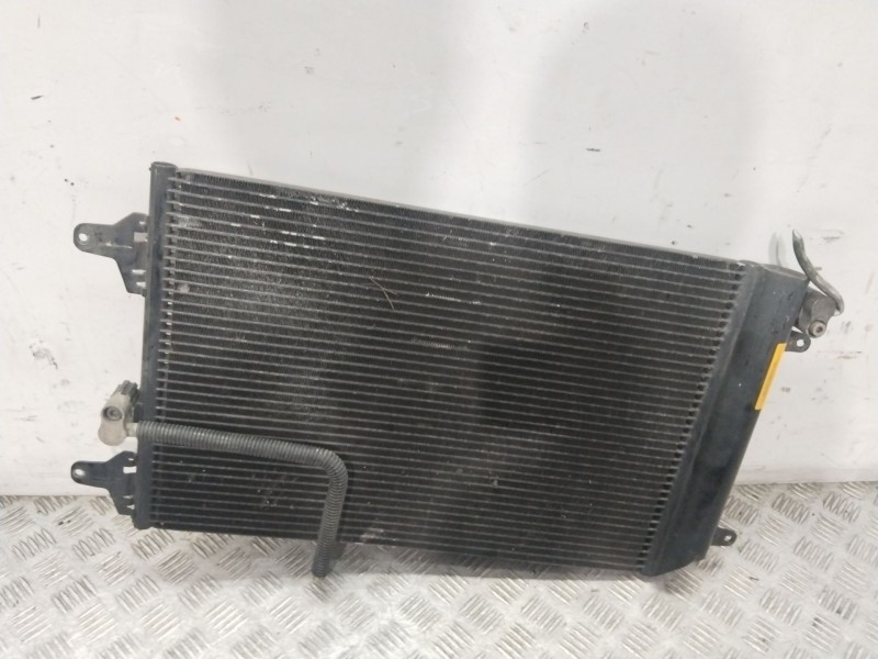 Recambio de condensador aire acondicionado para seat alhambra (7v8, 7v9) 1.9 tdi referencia OEM IAM 7M0820413F  