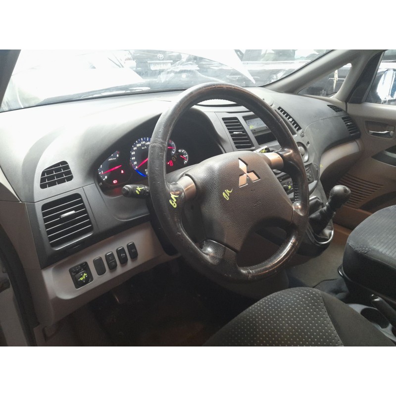 MITSUBISHI GRANDIS (NA_W) - imagen 3