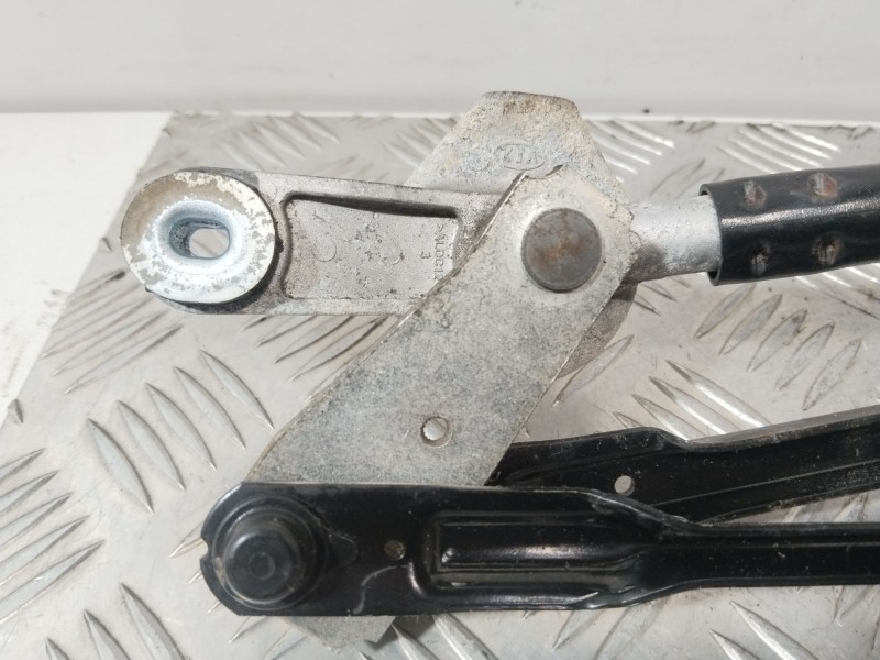 Recambio de motor limpia delantero para kia rio iii (ub) 1.2 cvvt referencia OEM IAM 981101W000  