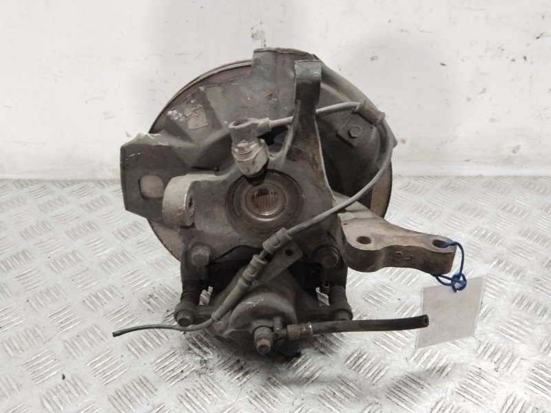 Recambio de mangueta delantera izquierda para hyundai elantra iii sedán (xd) 1.6 referencia OEM IAM 517152D110  