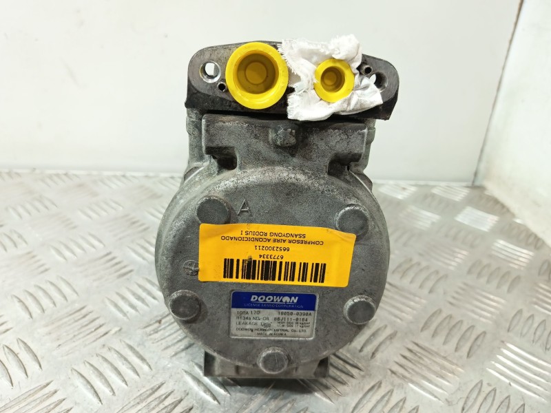 Recambio de compresor aire acondicionado para ssangyong rodius i 2.7 xdi 4wd referencia OEM IAM 6652300211  