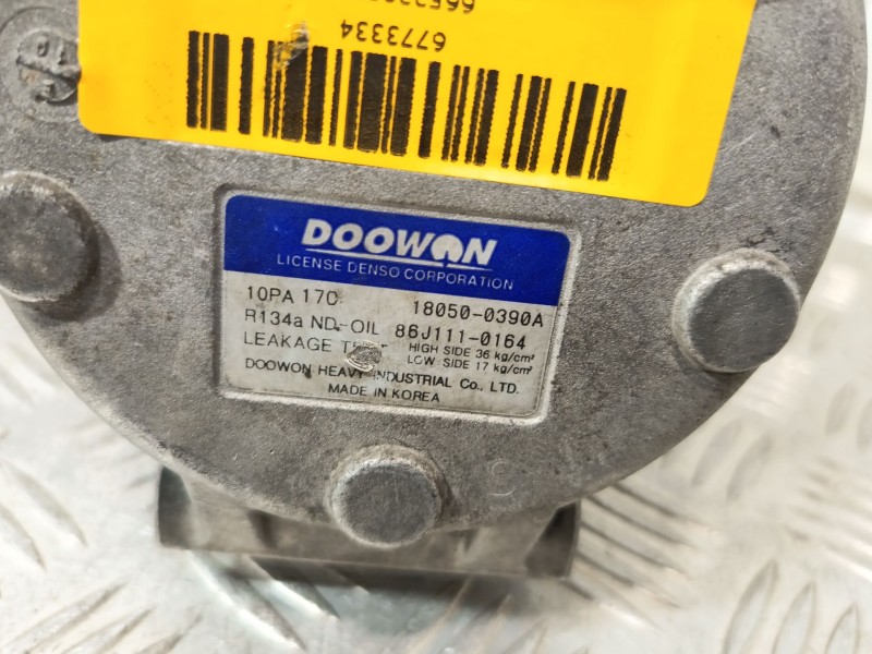 Recambio de compresor aire acondicionado para ssangyong rodius i 2.7 xdi 4wd referencia OEM IAM 6652300211  