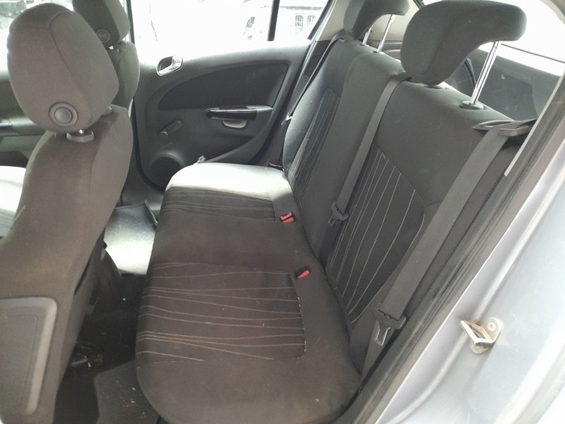 opel corsa d (s07) del año 2009