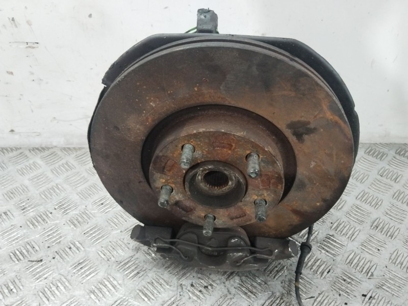 Recambio de mangueta delantera derecha para mazda 5 (cr) 2.0 (crew) referencia OEM IAM C46133021B  