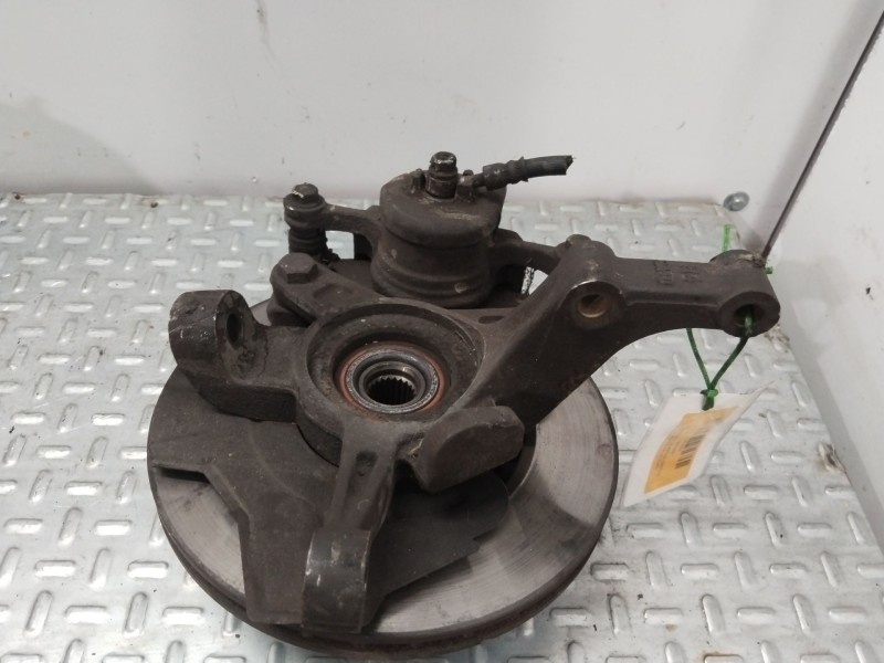 Recambio de mangueta delantera derecha para daewoo kalos (klas) 1.4 16v referencia OEM IAM 96870494  