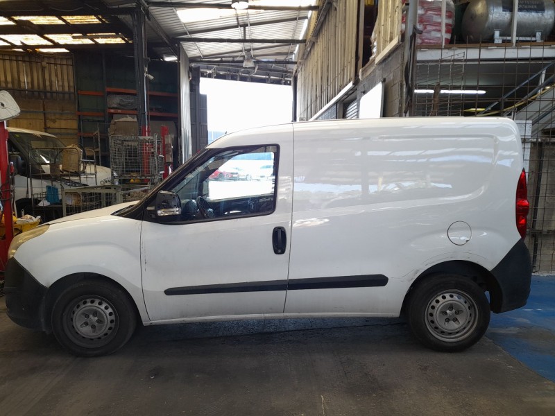 opel combo furgoneta/monovolumen (x12) del año 2013