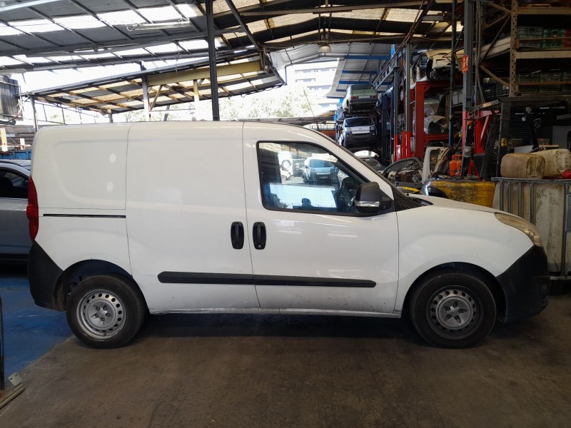 opel combo furgoneta/monovolumen (x12) del año 2013