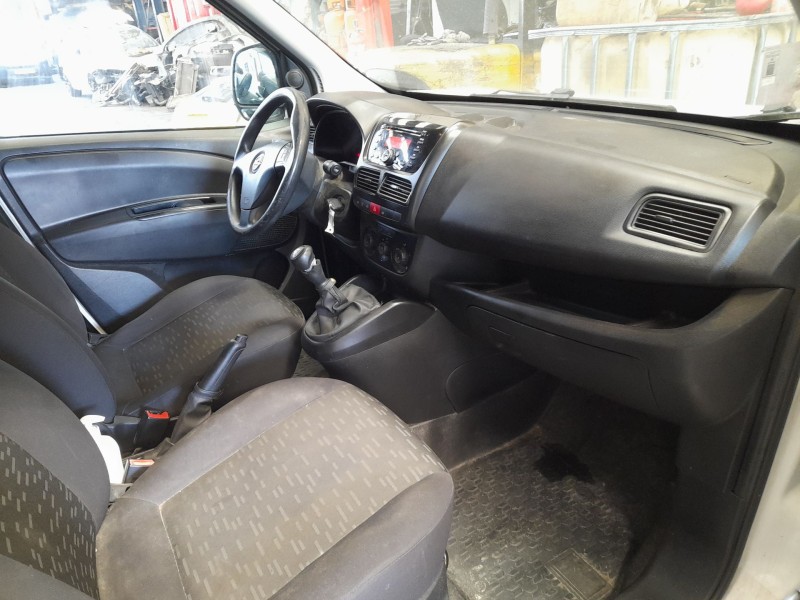 opel combo furgoneta/monovolumen (x12) del año 2013