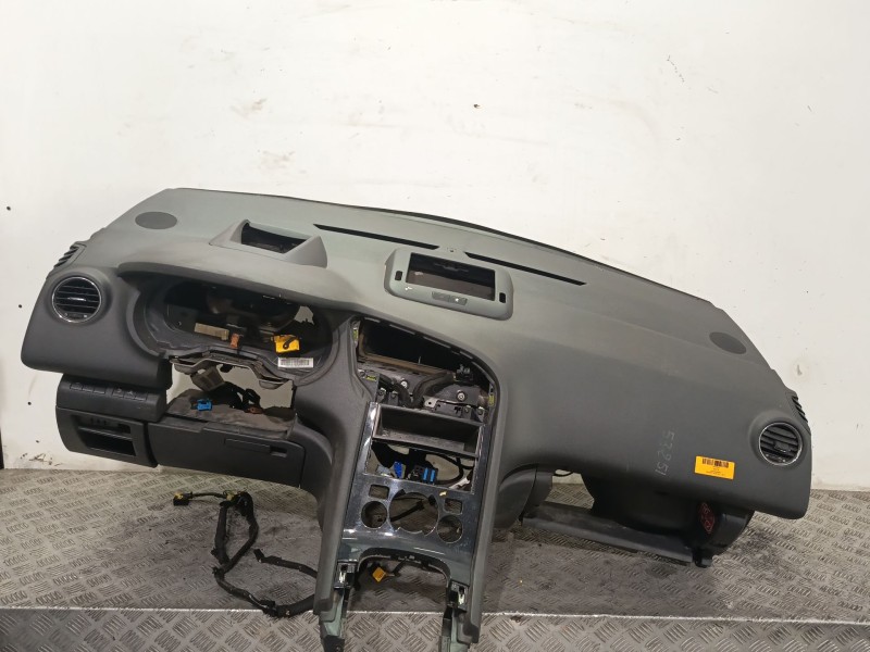 Recambio de salpicadero para peugeot 5008 (0u_, 0e_) 2.0 hdi 150 / bluehdi 150 referencia OEM IAM 824778  