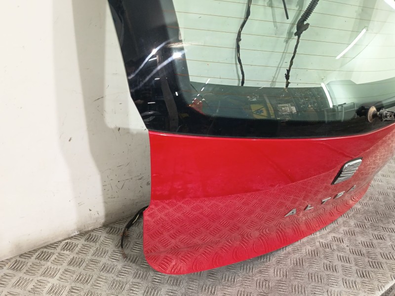 Recambio de porton trasero para seat altea (5p1) 1.6 tdi referencia OEM IAM 5P0827024  