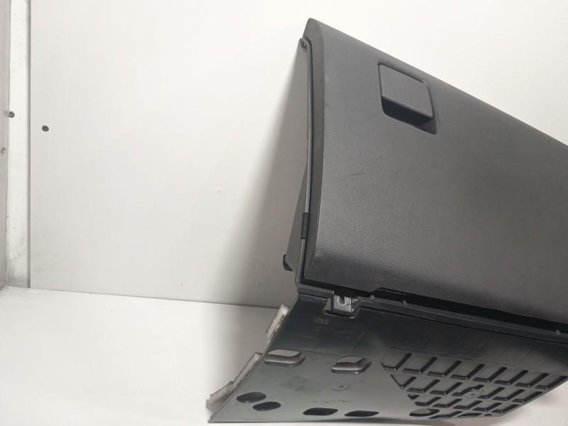 Recambio de guantera para opel vectra c station wagon (z02) 1.9 cdti (f35) referencia OEM IAM 13245770  
